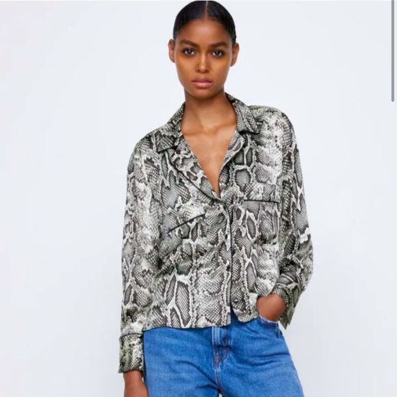 Zara Snakeskin Oversized Top Pajama Style NWT - Picture 1 of 3